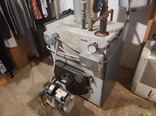 145 Armour St, New Bedford MA 02740-2405 exterior