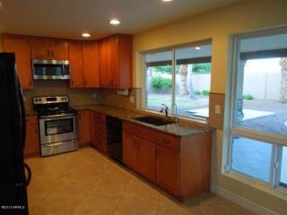 9621 32nd St, Phoenix AZ  85028-4832 exterior