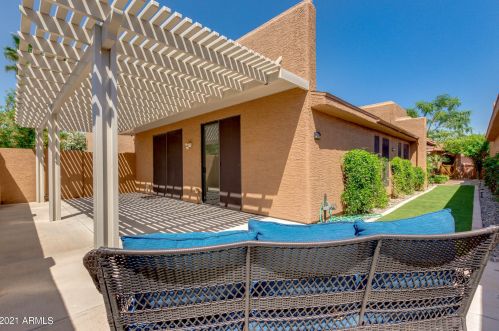 18620 44th Pl, Phoenix AZ 85050-6833 exterior