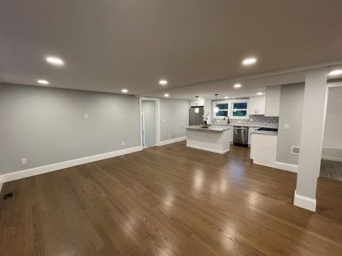 47 Boston Rd, Southborough MA  01772-1617 exterior