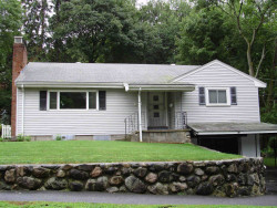 141 Cornell St, Newton, MA 02462-1321