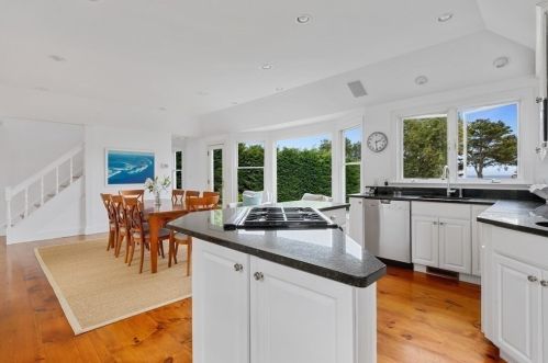 811 Fox Hill Rd, Chatham MA 02633-1410 exterior