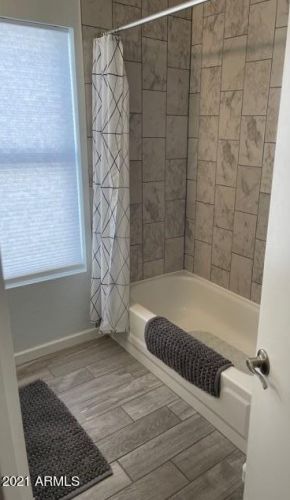 19821 3rd Ave, Phoenix AZ 85027-4441 exterior