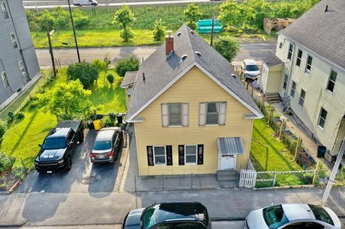 7 Ward St, Worcester, MA 01610-1922