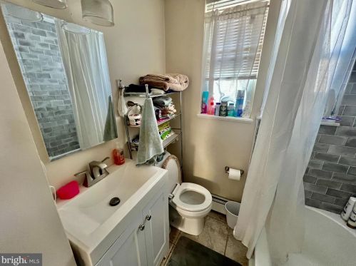 39 Harvard Ave, West Deptford NJ 08093-1808 exterior