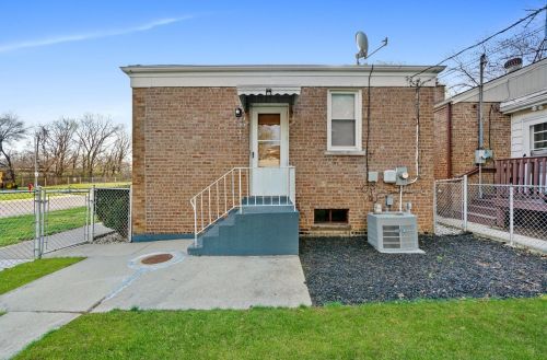 2936 Oak Park Ave, Forest View IL 60402-3028 exterior