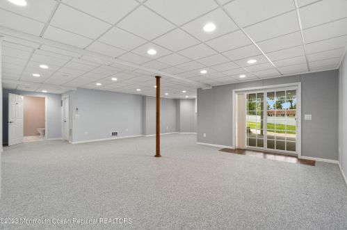 496 Ridgedale Ave, East Hanover NJ  07936-3006 exterior