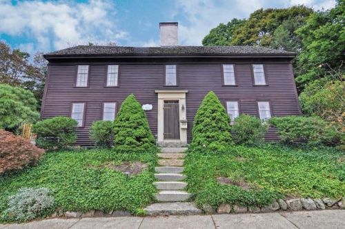 33 High St, Ipswich MA  01938-1946 exterior