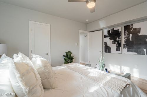 1626 Adams St, Phoenix AZ  85007-2606 exterior