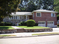 136 Cynthia Rd, Newton, MA 02459-2864