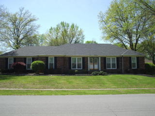 9112 Catania Dr, Louisville, KY 40299-1561