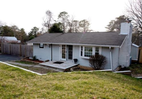 6 Jocelyn Ave, Plymouth, MA 02360-2723