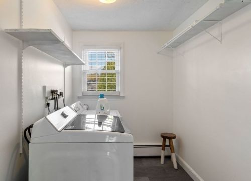 108 Candia St, Weymouth MA  02189-1004 exterior