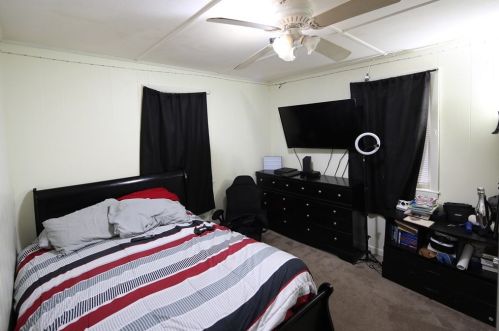 61 Wall St, East Bridgewater MA 02324-1520 exterior