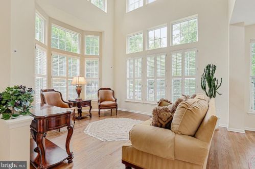 5424 Wooded Way, Columbia MD 21044-5722 exterior