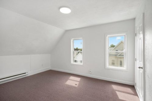 36 Lambert Ave, Chelsea MA 02150-1304 exterior