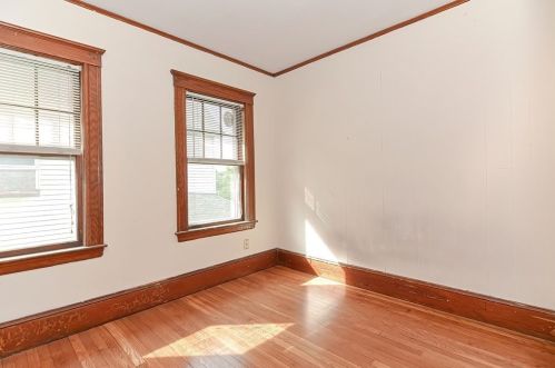 49 Reed Ave, Everett MA 02149-3940 exterior