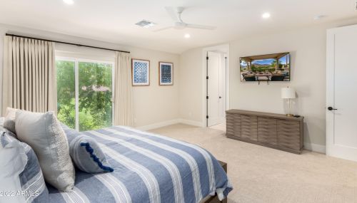 4450 54th St, Phoenix AZ 85018-1905 exterior