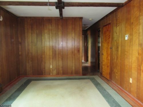 42 Smt Dr, Wantage NJ 07461-1239 exterior