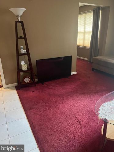 1061 Tristram Cir, West Deptford NJ 08051-2253 exterior