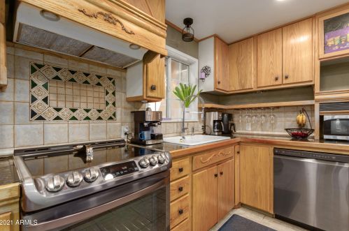 18824 30th St, Phoenix AZ  85050-3412 exterior