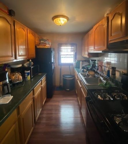 136 Horton St, Fall River MA 02723-3100 exterior