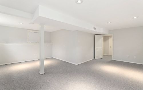 347 Prospect St, Hingham MA 02061-1140 exterior