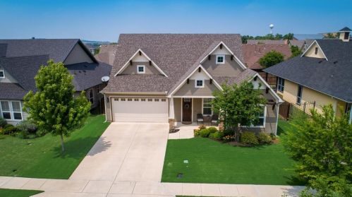 507 Village Way, Argyle, TX 76226-2370