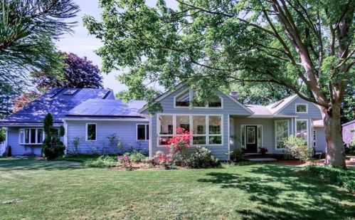 12 Independence Rd, Acton MA  01720-5204 exterior