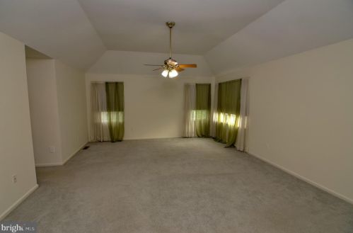 8 Landview Ln, Columbus NJ 08022-2260 exterior