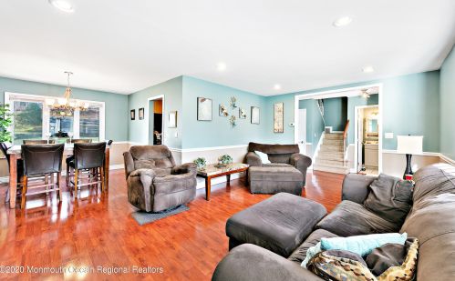 82 Buckingham Dr, Jackson Twp NJ 08527-2640 exterior