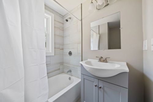 210 Hart St, Taunton MA  02780-6945 exterior