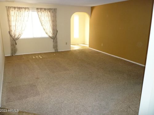 13627 18th Dr, Phoenix, AZ 85029-1639