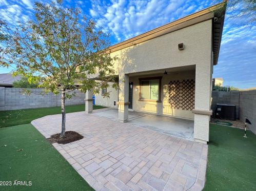 7420 27th St, Phoenix AZ  85042-5919 exterior