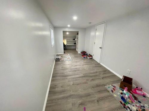 78 Hagaman St, Carteret NJ  07008-1946 exterior