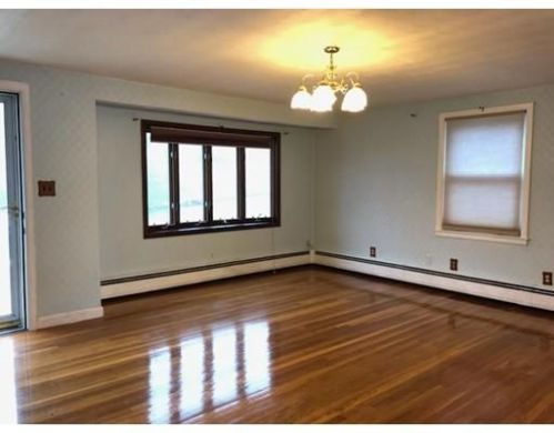 28 Assabet Ln, Worcester, MA 01602-2244