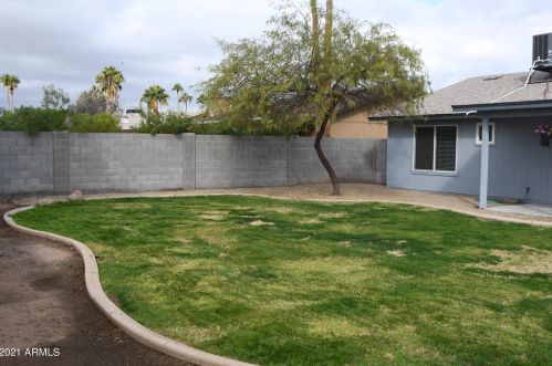 4061 Aster Dr, Phoenix AZ 85032-7318 exterior