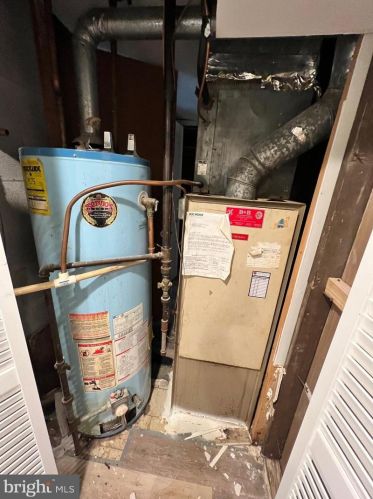 5429 Wolf River Ln, Columbia MD 21045-2258 exterior