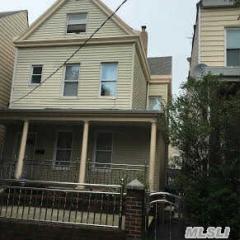 661 235th St, Bronx, NY 10466-2703