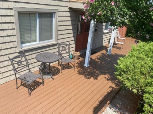 45 Liberty St, Fall River, MA 02724-1541