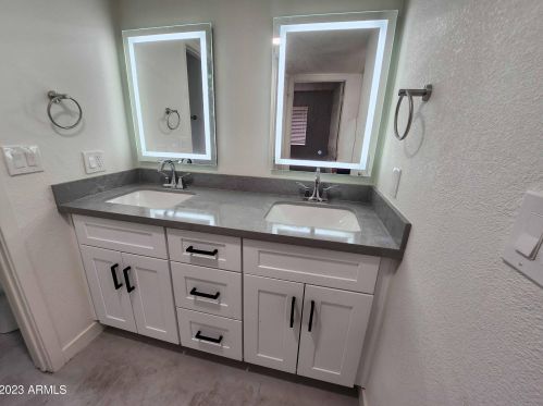 1224 Dunlap Ave, Phoenix AZ 85020-3024 exterior