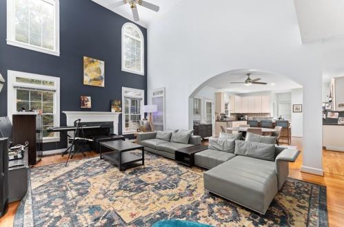 4639 Glenshire Pl, Atlanta GA  30338-5512 exterior