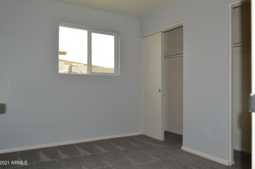 2007 59th Ave, Phoenix AZ 85033-2823 exterior