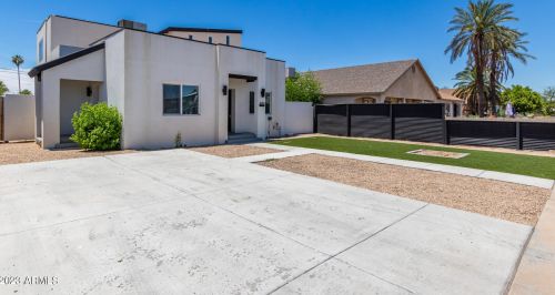 2029 Adams St, Phoenix AZ  85009-5238 exterior