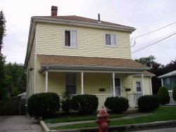 41 Oak Ave, Newton, MA 02465-1814