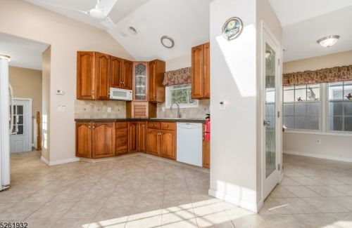 486 Adamic Hill Rd, Milford NJ  08848-1742 exterior