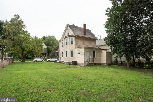 128 Edith Ave, West Deptford NJ 08096-3521 exterior