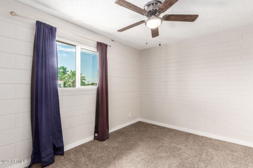 4610 71st Ln, Phoenix AZ  85033-1411 exterior