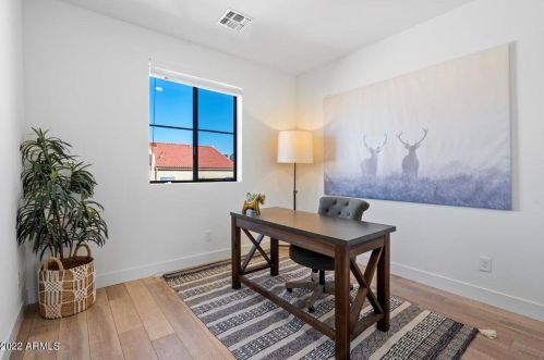 3130 Beryl Ave, Phoenix AZ  85028-3806 exterior