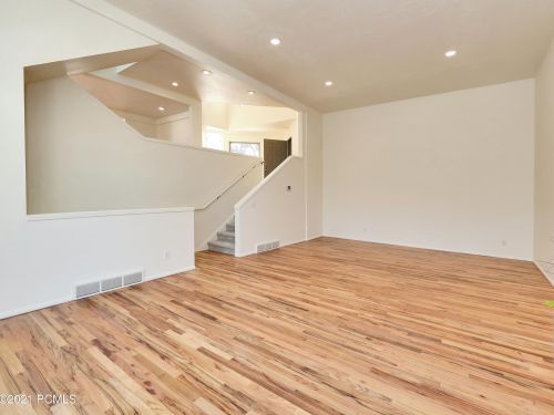 275 Parkview Dr, Park City UT 84098-5201 exterior